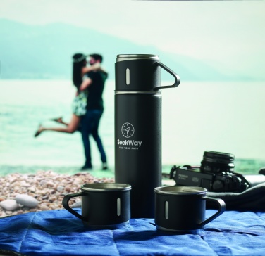 Logotrade Logogeschenke das Foto: Flasche und Becher-Set 4tlg.